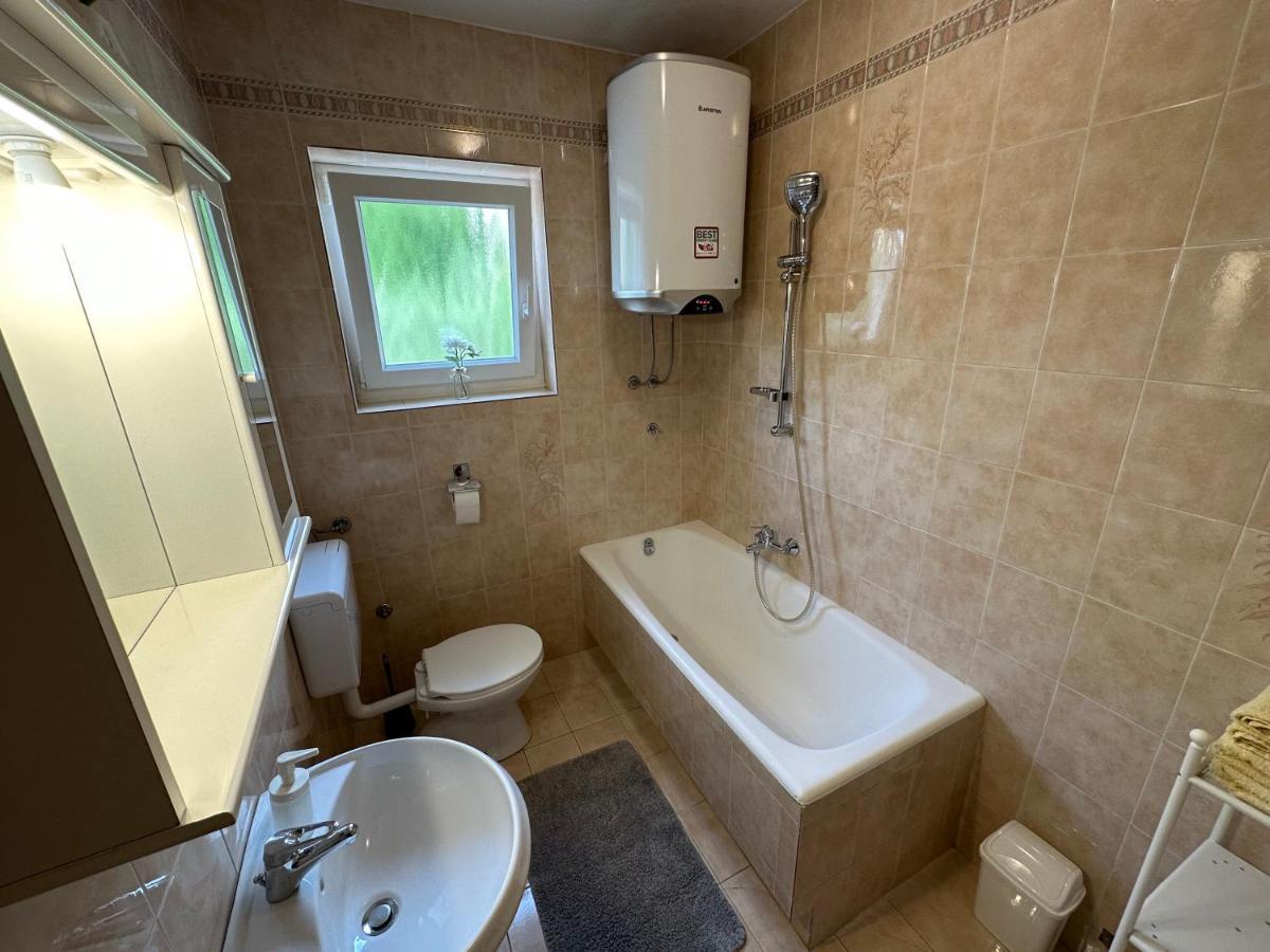 Apartments Matejcic Цриквениця Екстер'єр фото